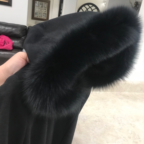 coat - Picture 3 of 9